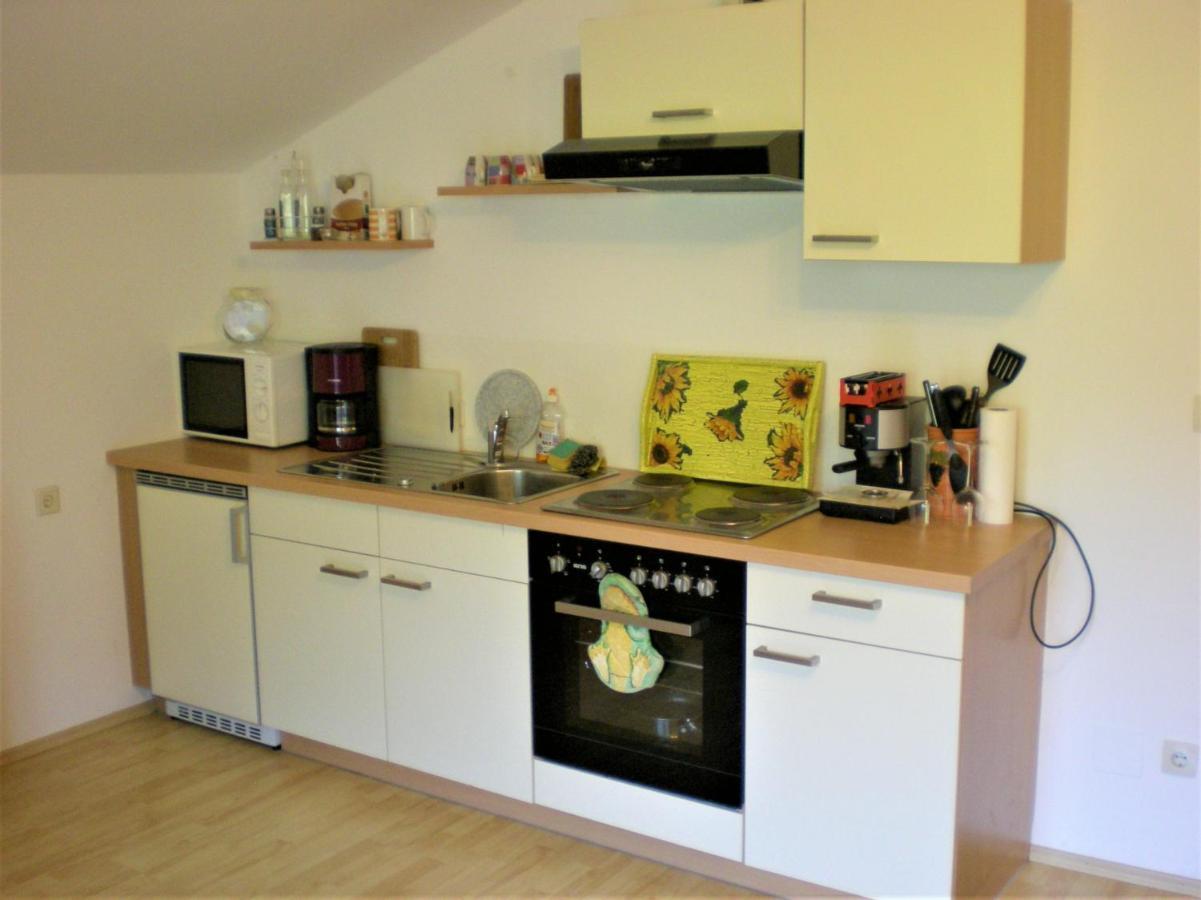 - Neubauer Apartment *